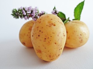 potatoes-448610_1920